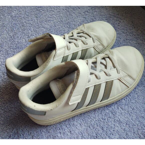 Adidas Grand Court 2.0 Shoes -White / Matte Silver - Kids - US Size 2.5 - Picture 2 of 16